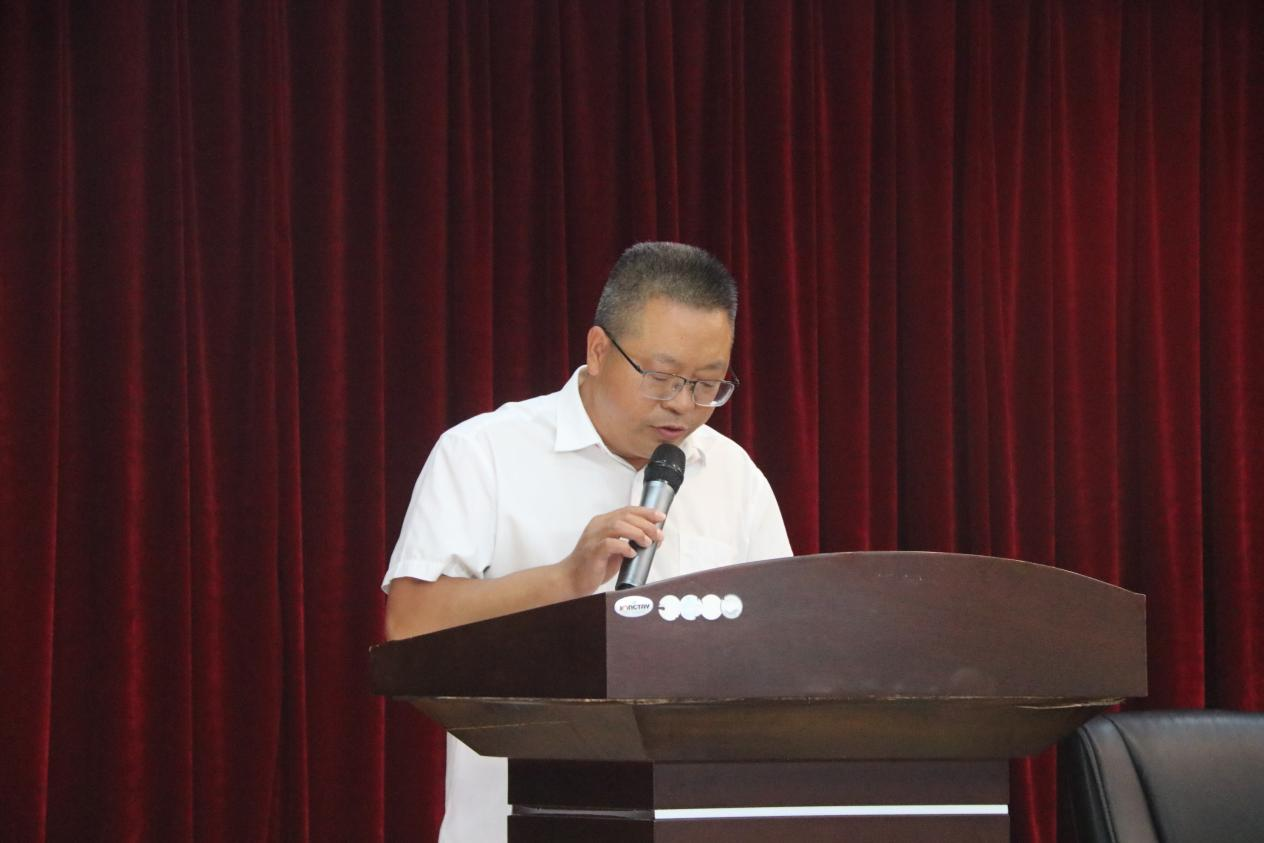 六盘水市第一中学第举行40个教师节庆祝活动